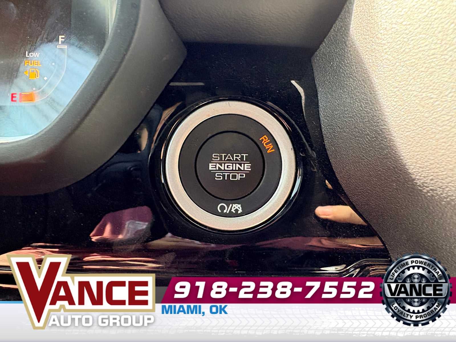 2025 RAM Ram 1500 Laramie Crew Cab 4x4 5'7' Box