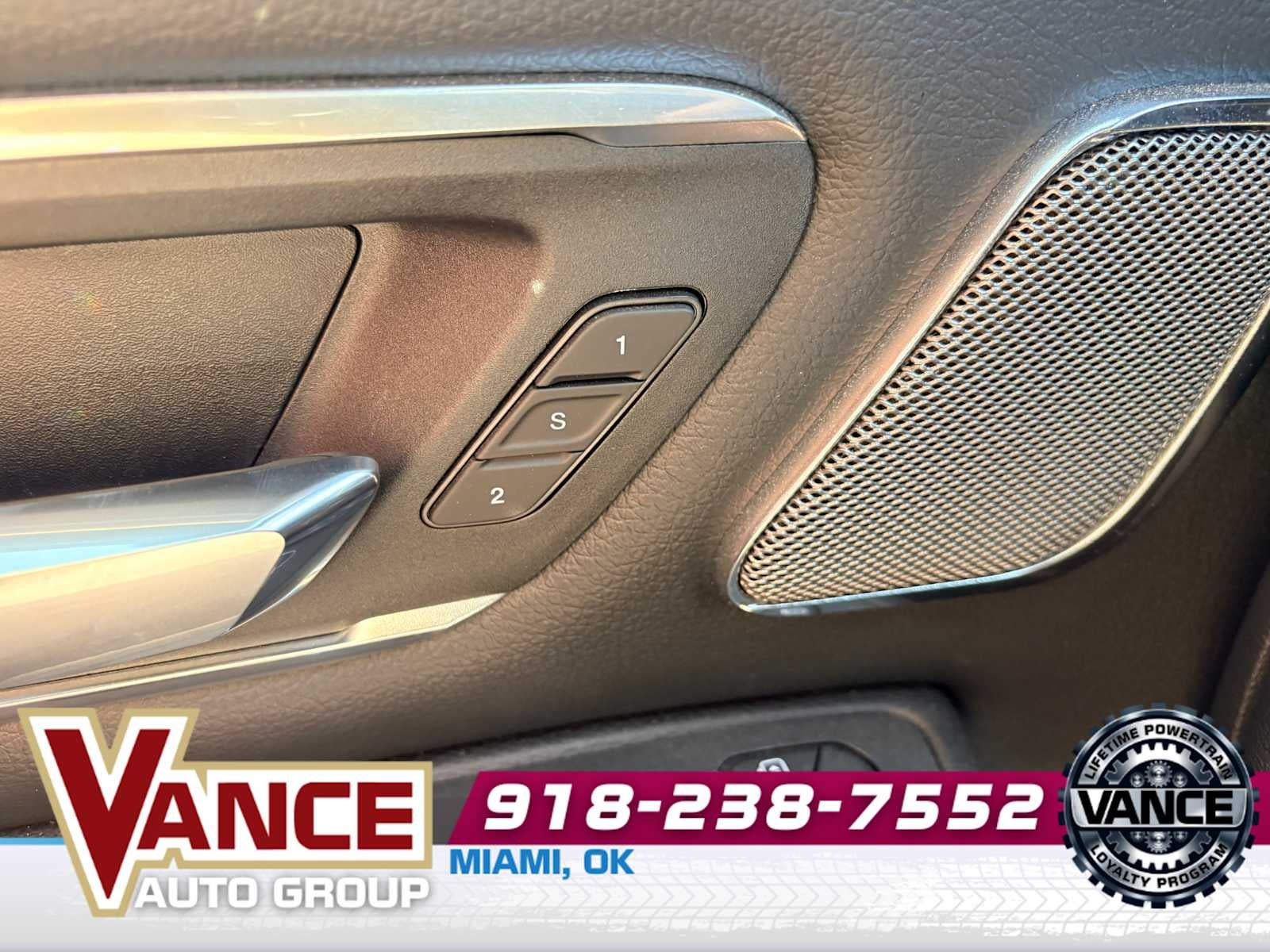 2025 RAM Ram 1500 Laramie Crew Cab 4x4 5'7' Box