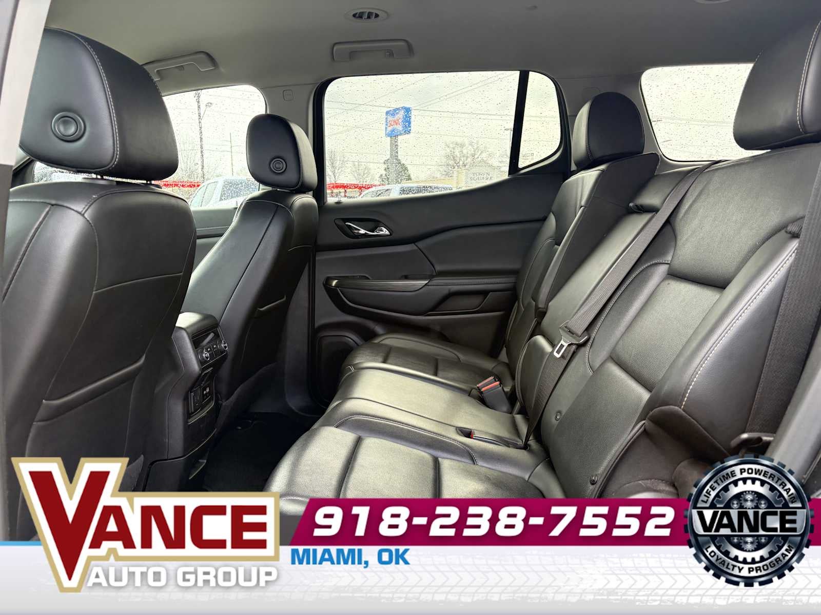 2023 GMC Acadia AWD SLT