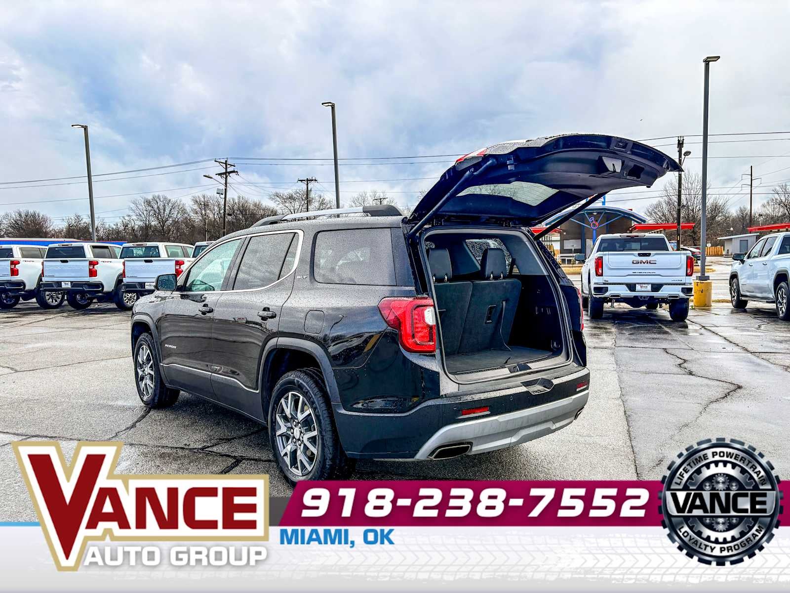 2023 GMC Acadia AWD SLT