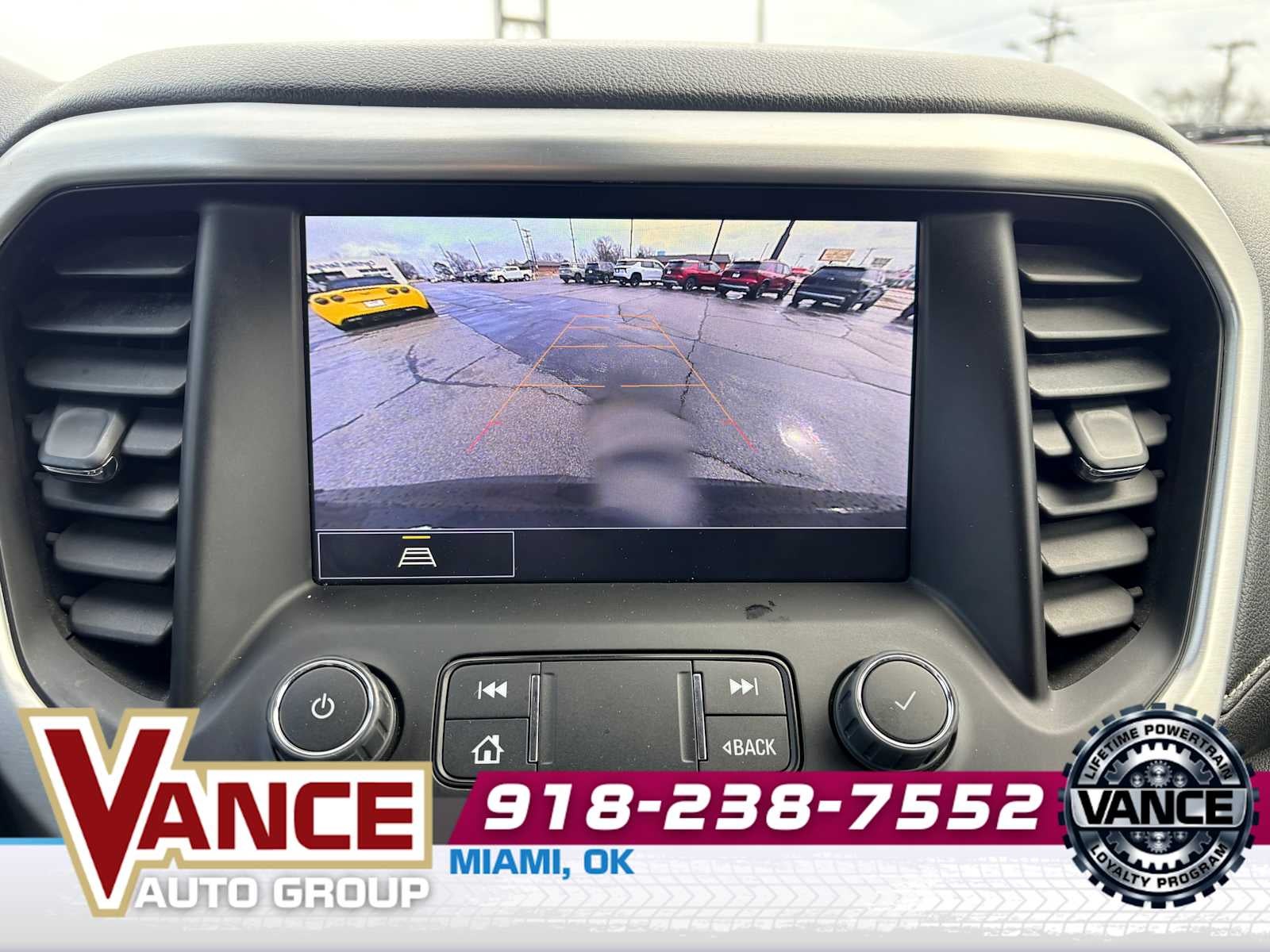 2023 GMC Acadia AWD SLT