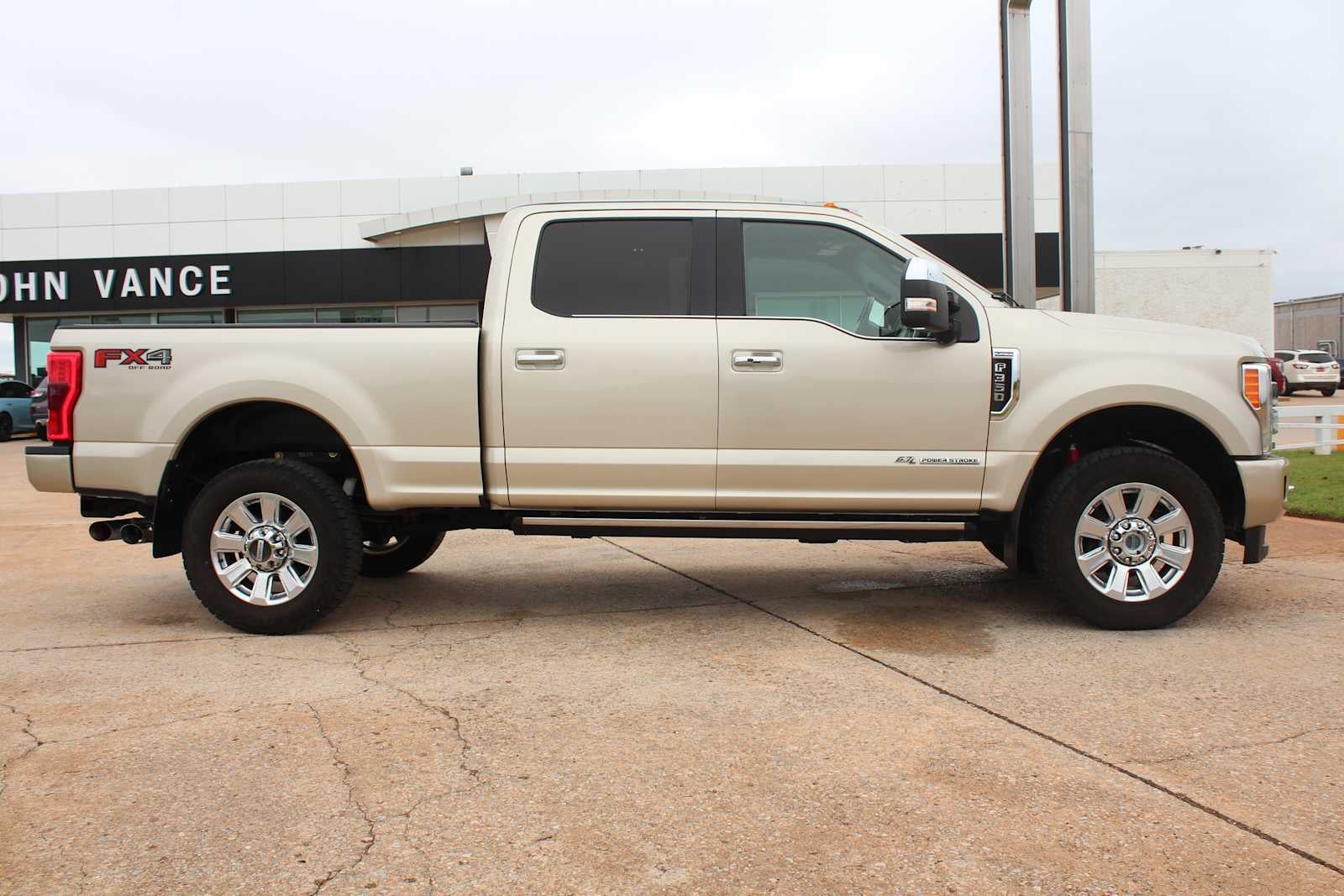 2017 Ford F-350 Platinum