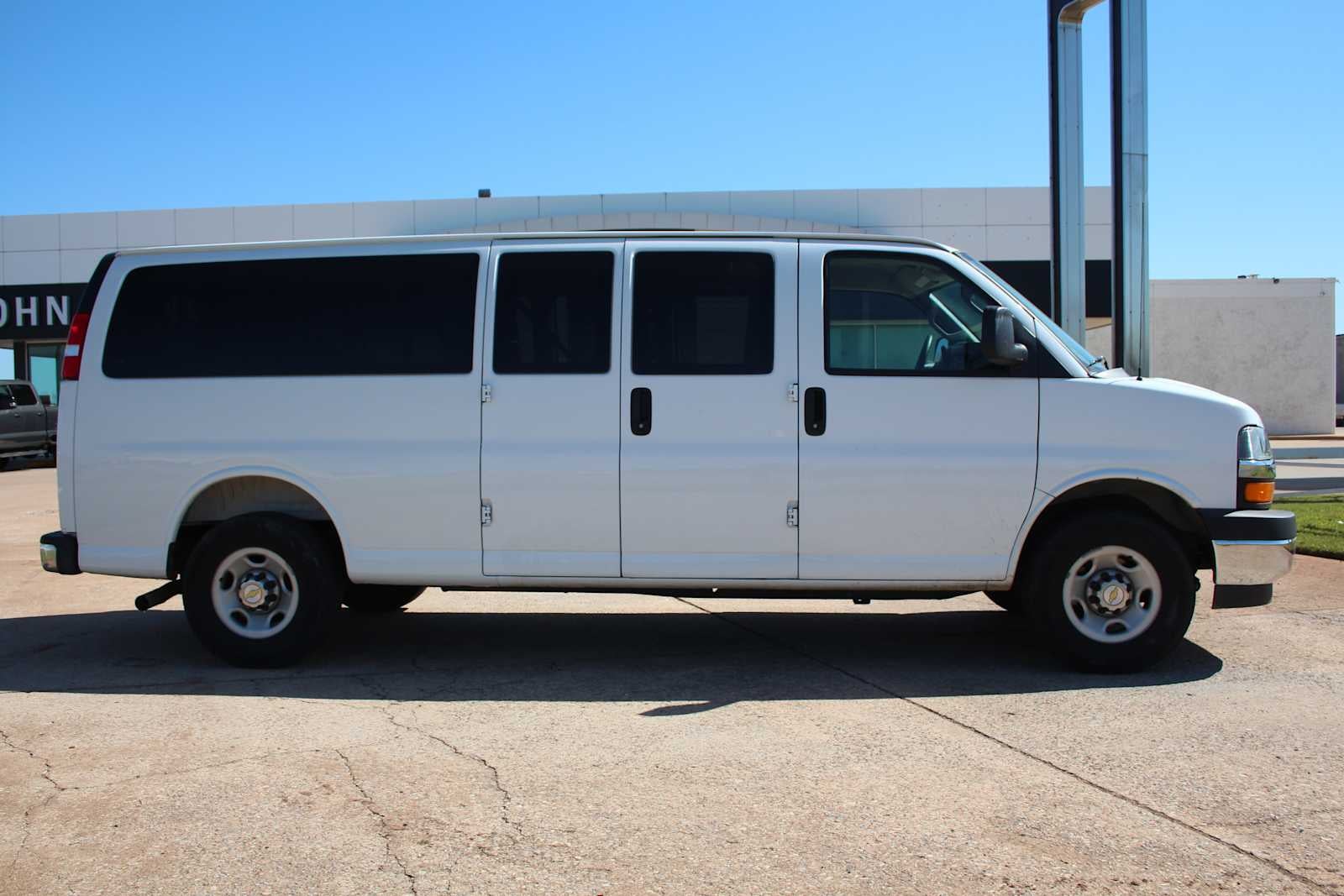 2025 Chevrolet Express Passenger LT