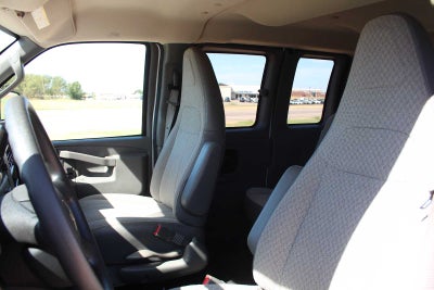 2025 Chevrolet Express Passenger LT