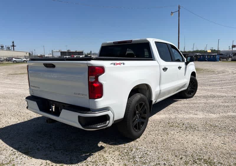 2023 Chevrolet Silverado 1500 Custom