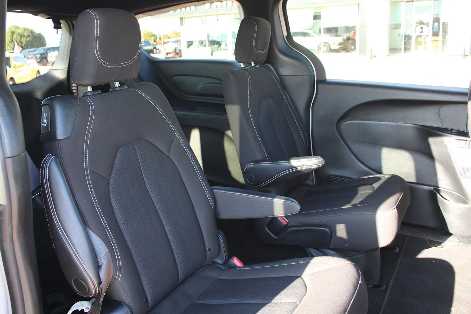 2023 Chrysler Pacifica Touring