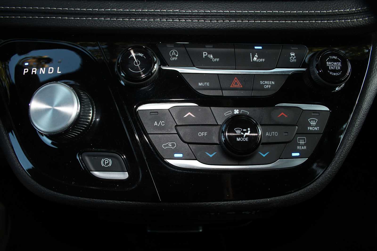 2023 Chrysler Pacifica Touring