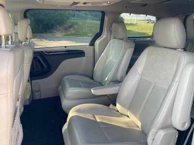 2014 Chrysler Town & Country Limited