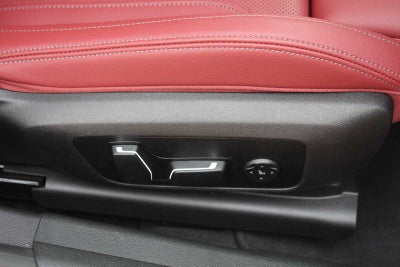 2024 BMW 330i 330i