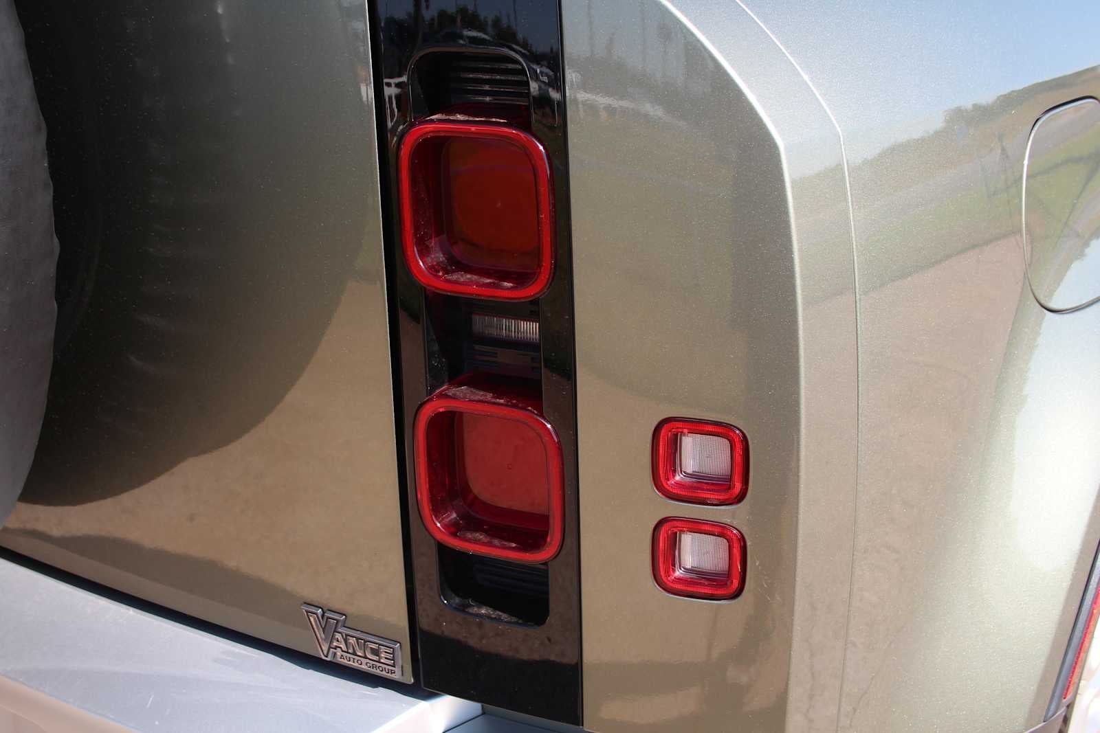2024 Land Rover Defender S