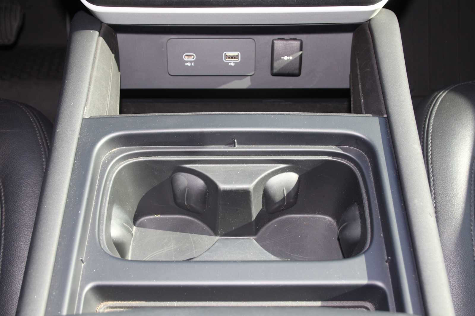 2024 Land Rover Defender S