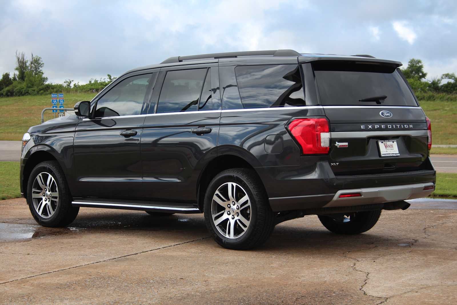 2022 Ford Expedition XLT