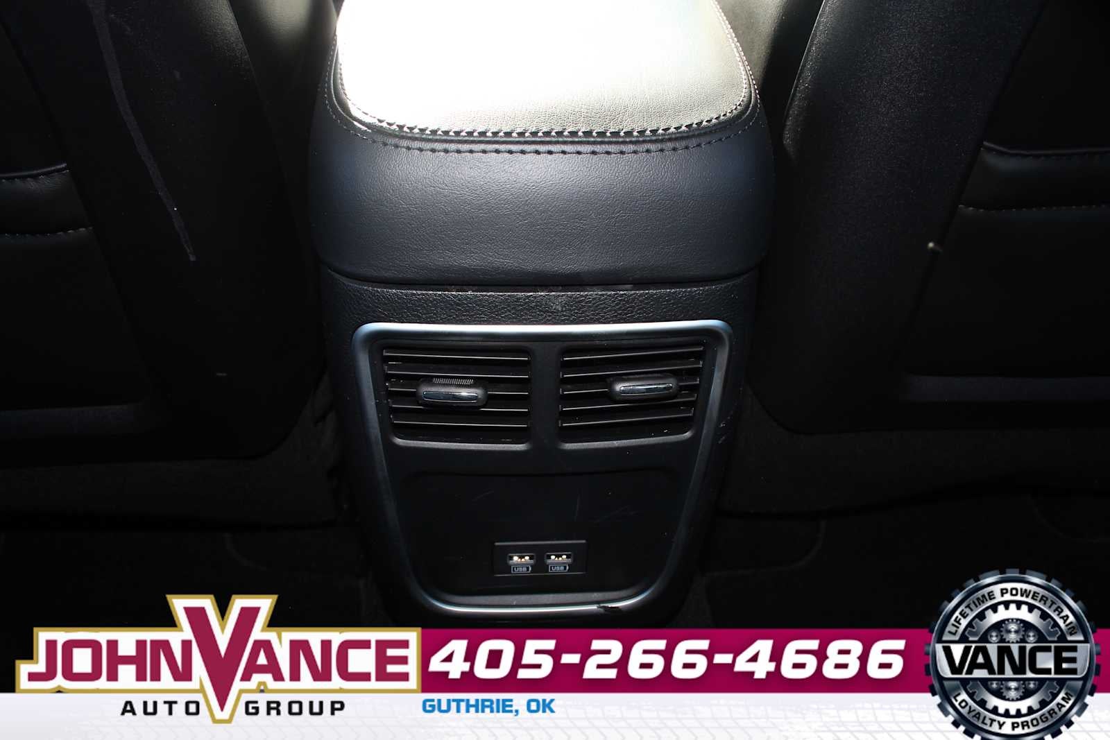 2021 Chrysler 300 Touring L