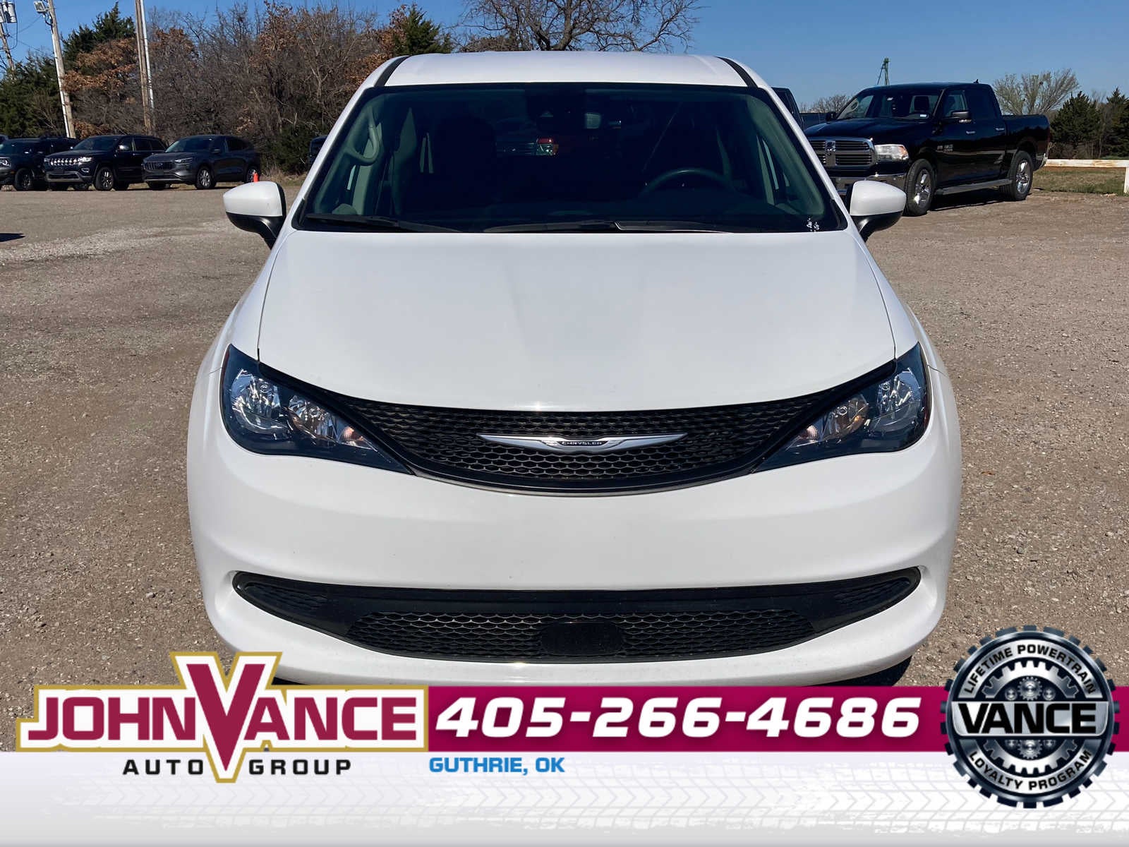 2023 Chrysler Voyager LX