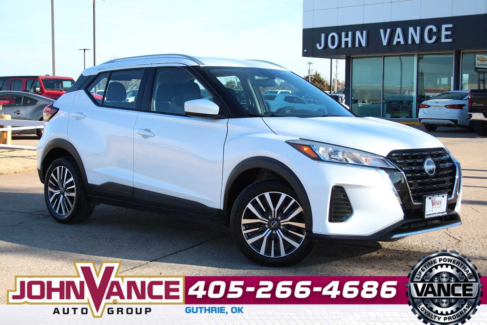 2022 Nissan Kicks SV