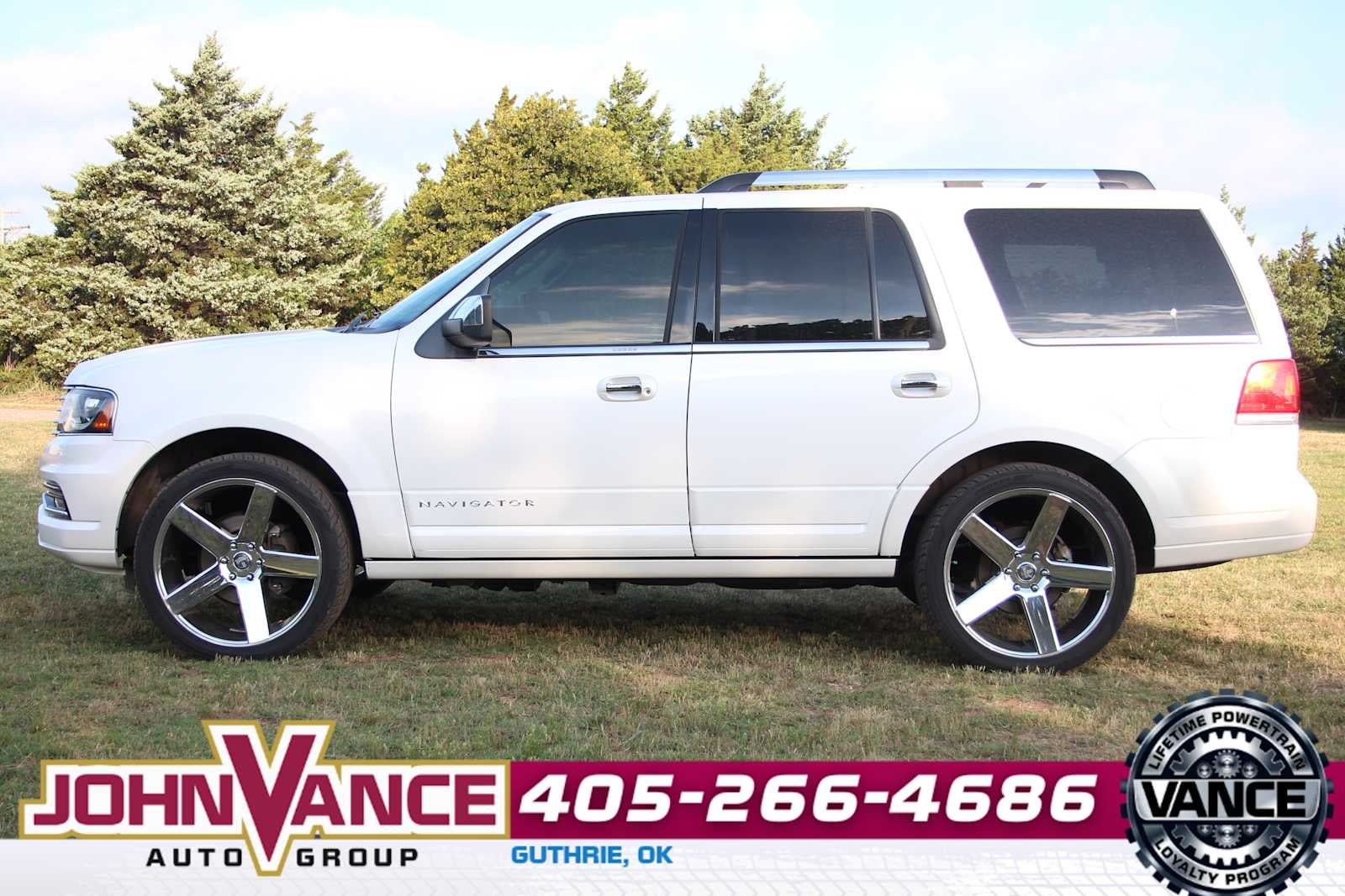 2015 Lincoln Navigator Base