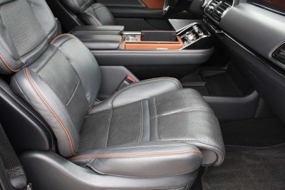 2022 Lincoln Navigator L Black Label