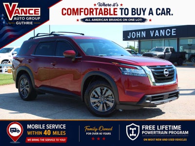 2022 Nissan Pathfinder SV