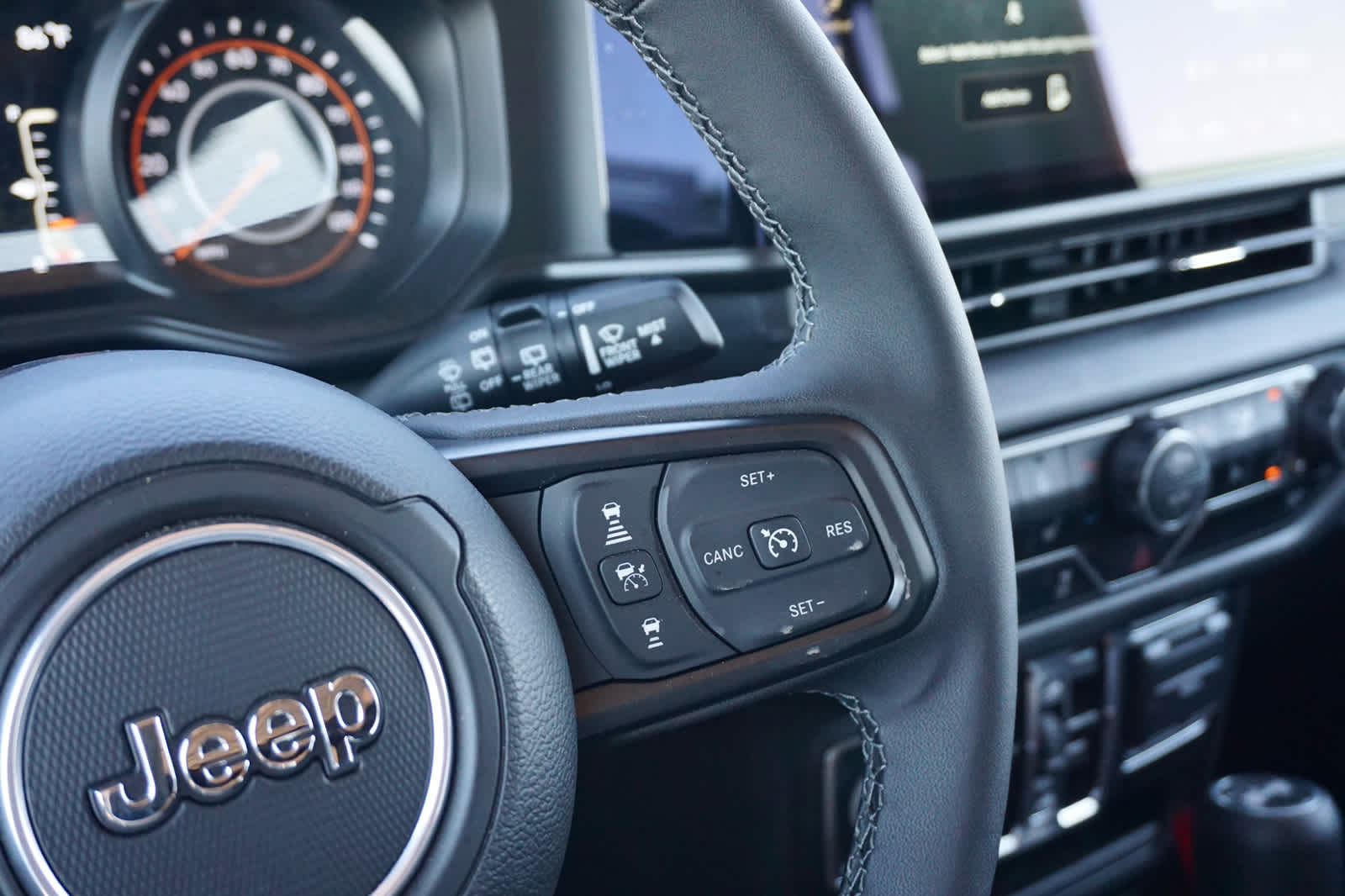 2025 Jeep Wrangler 4-Door Summit 4x4