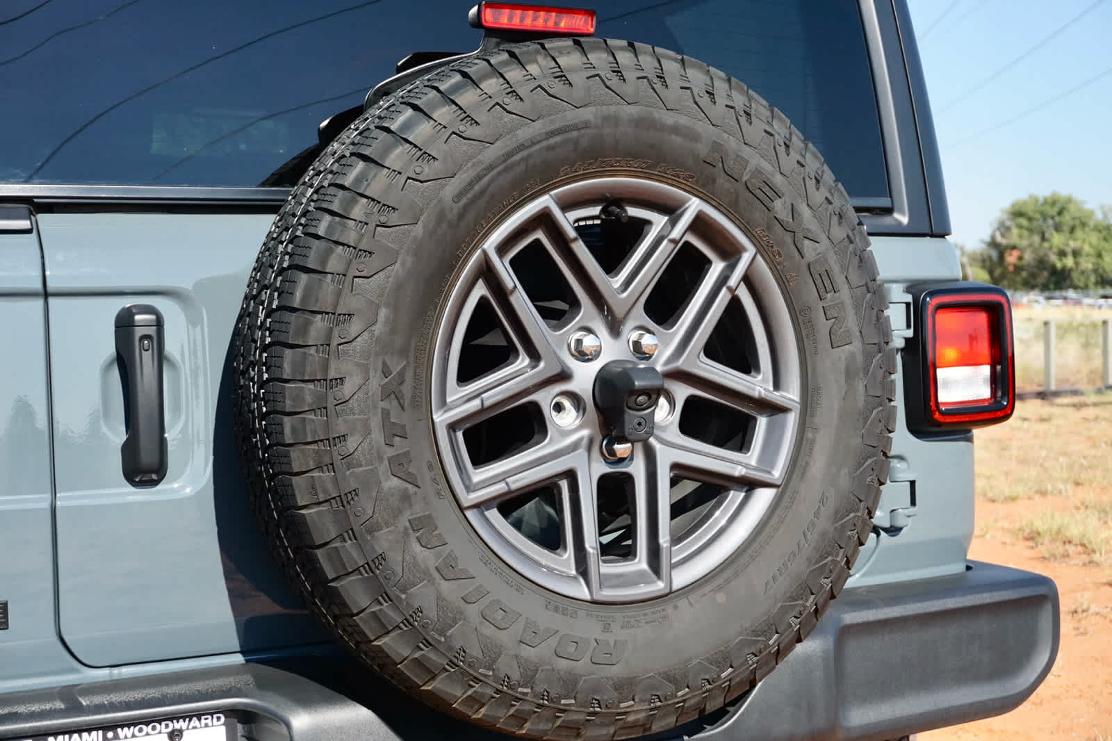 2025 Jeep Wrangler 4-Door Summit 4x4