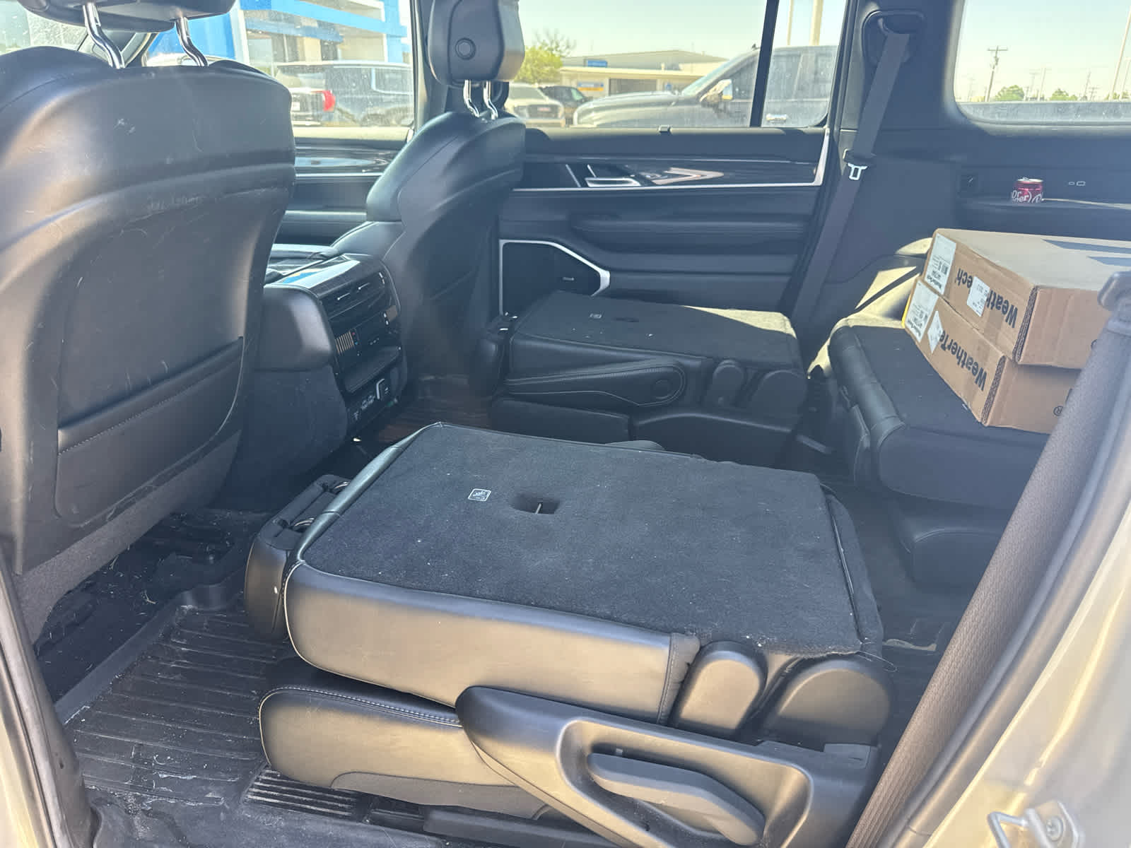 2022 Jeep Wagoneer Series III 4x2