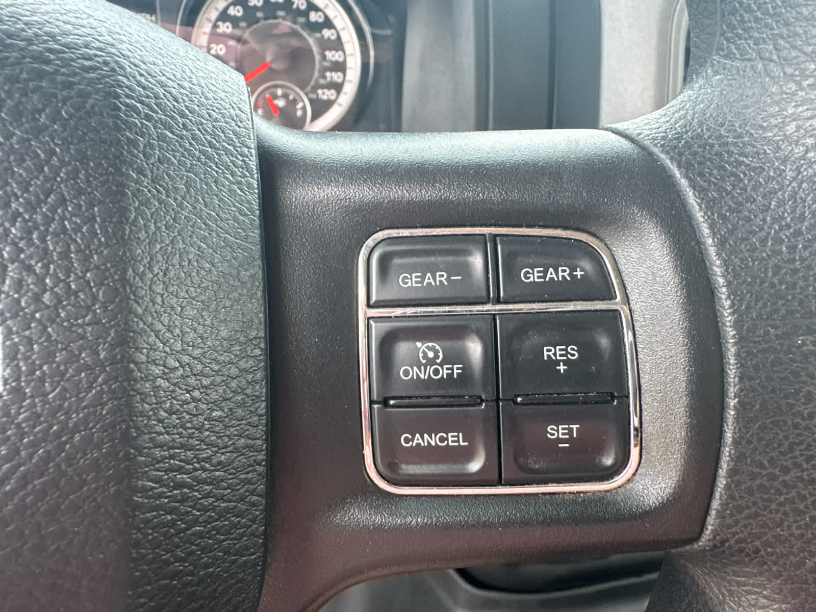 2021 RAM Ram 1500 Classic Tradesman Quad Cab 4x2 6'4' Box