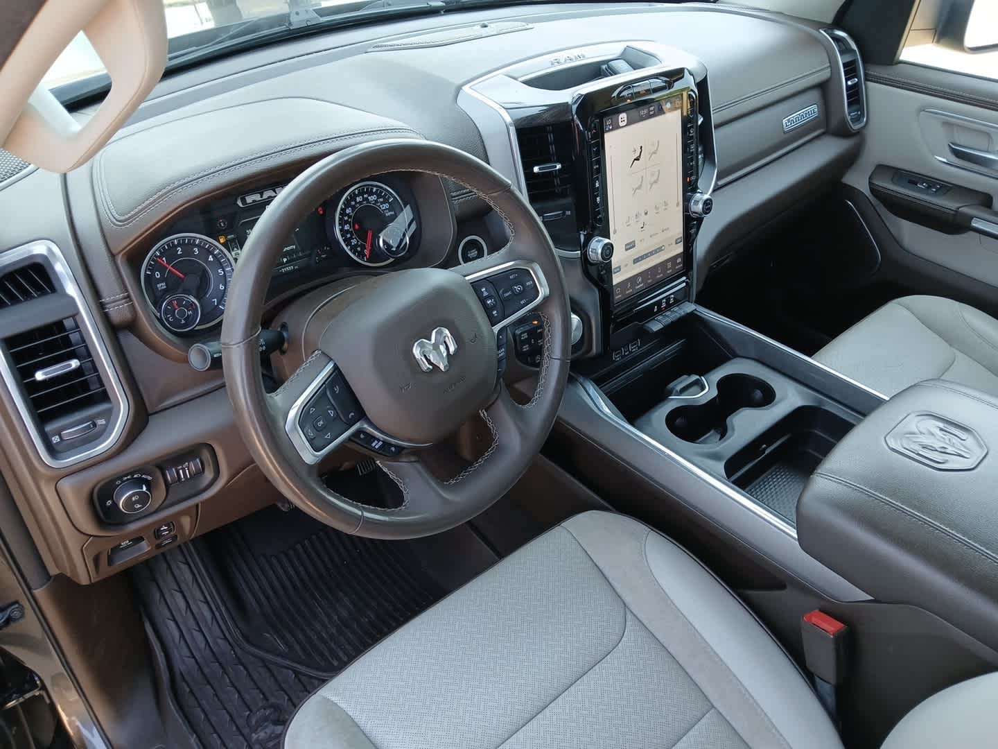 2025 RAM Ram 1500 Laramie Crew Cab 4x4 5'7' Box