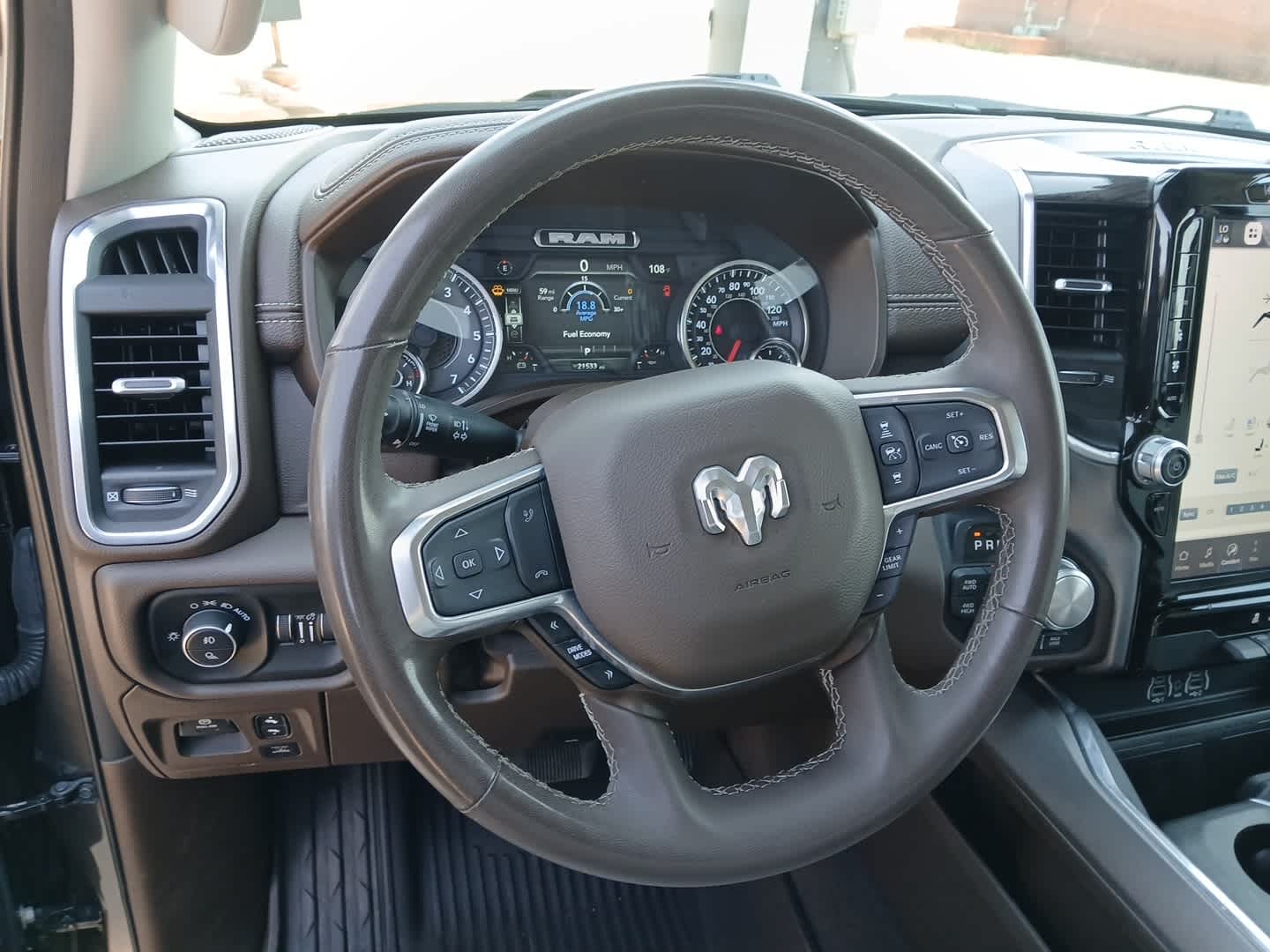 2025 RAM Ram 1500 Laramie Crew Cab 4x4 5'7' Box