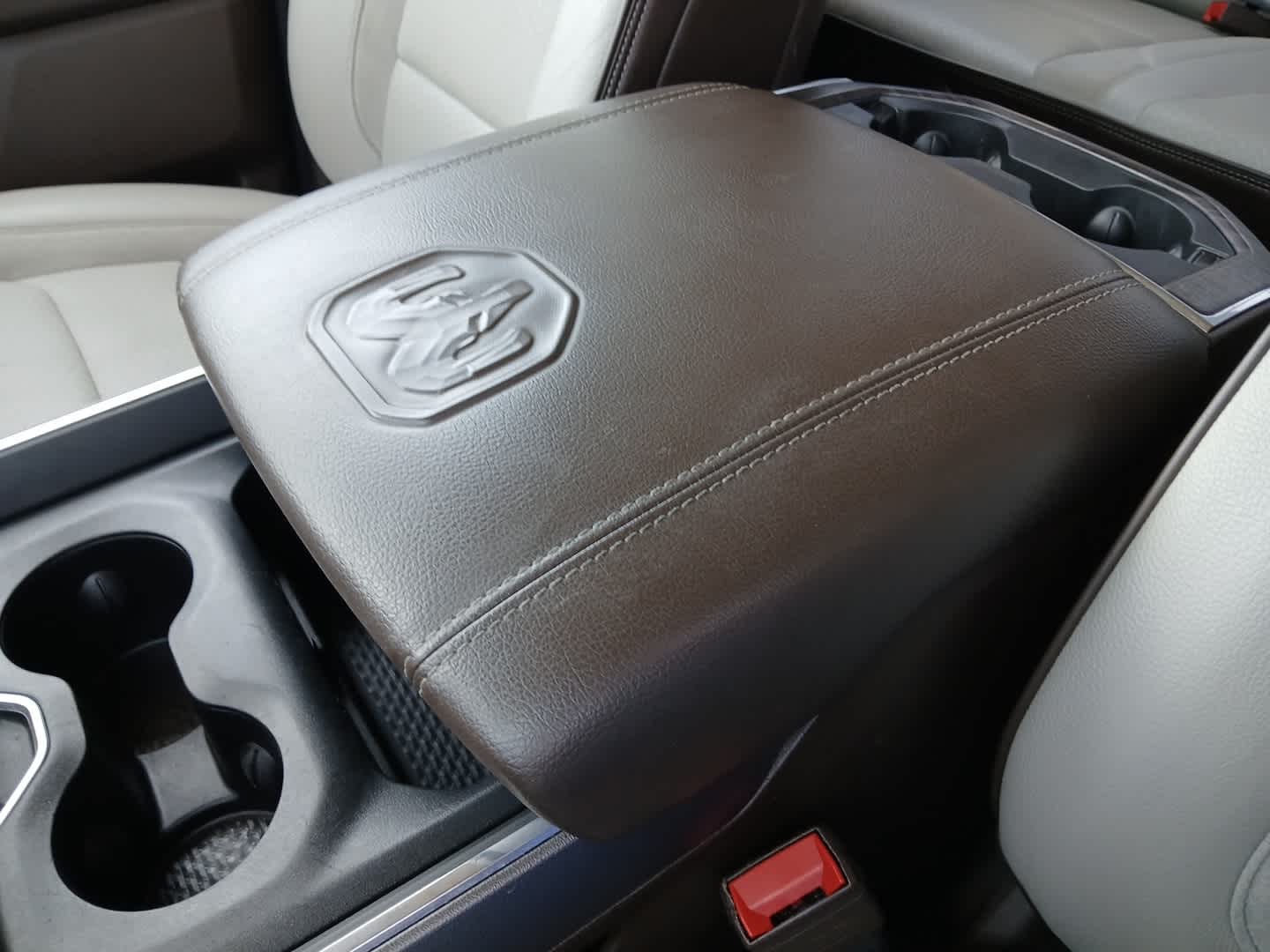 2025 RAM Ram 1500 Laramie Crew Cab 4x4 5'7' Box