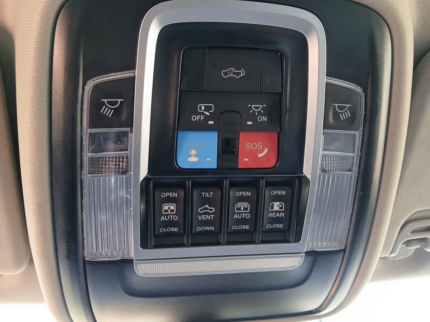 2025 RAM Ram 1500 Laramie Crew Cab 4x4 5'7' Box