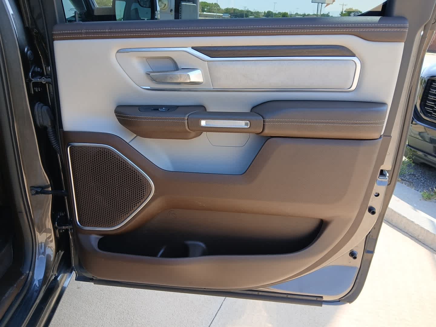 2025 RAM Ram 1500 Laramie Crew Cab 4x4 5'7' Box