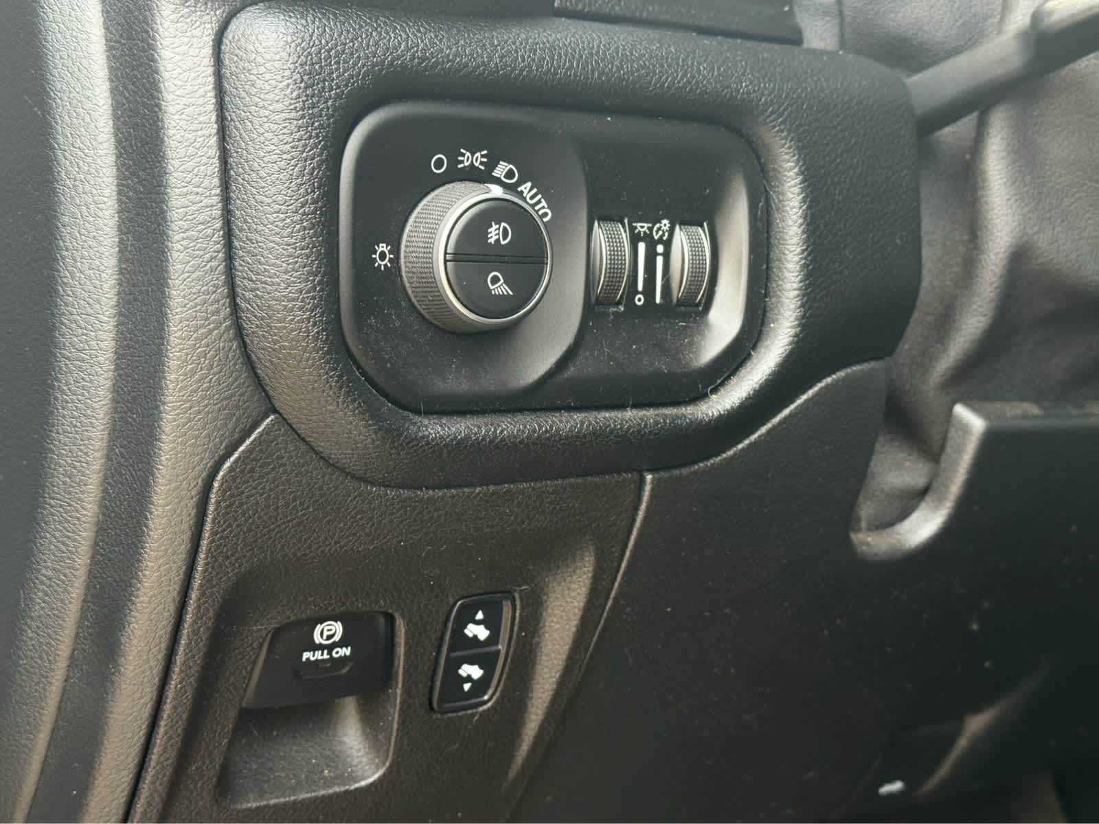 2022 RAM Ram 1500 Laramie Crew Cab 4x4 5'7' Box