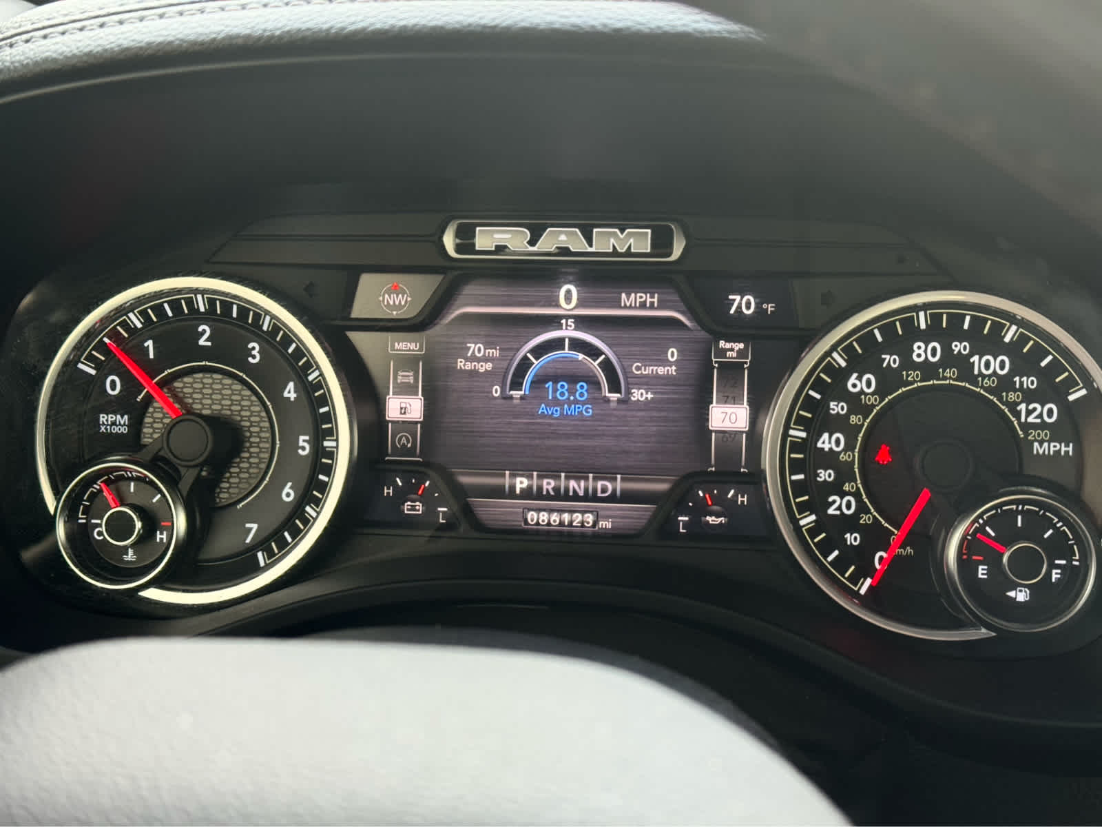 2022 RAM Ram 1500 Laramie Crew Cab 4x4 5'7' Box