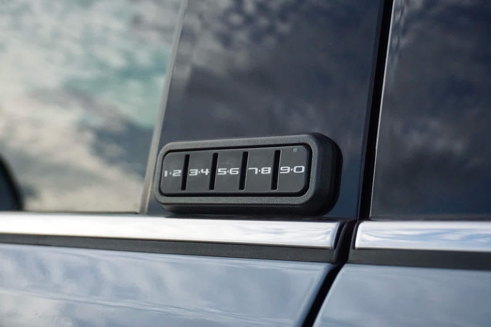 2025 Ford Super Duty F-350 DRW LARIAT
