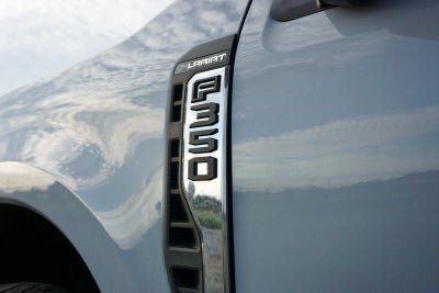 2025 Ford Super Duty F-350 DRW LARIAT