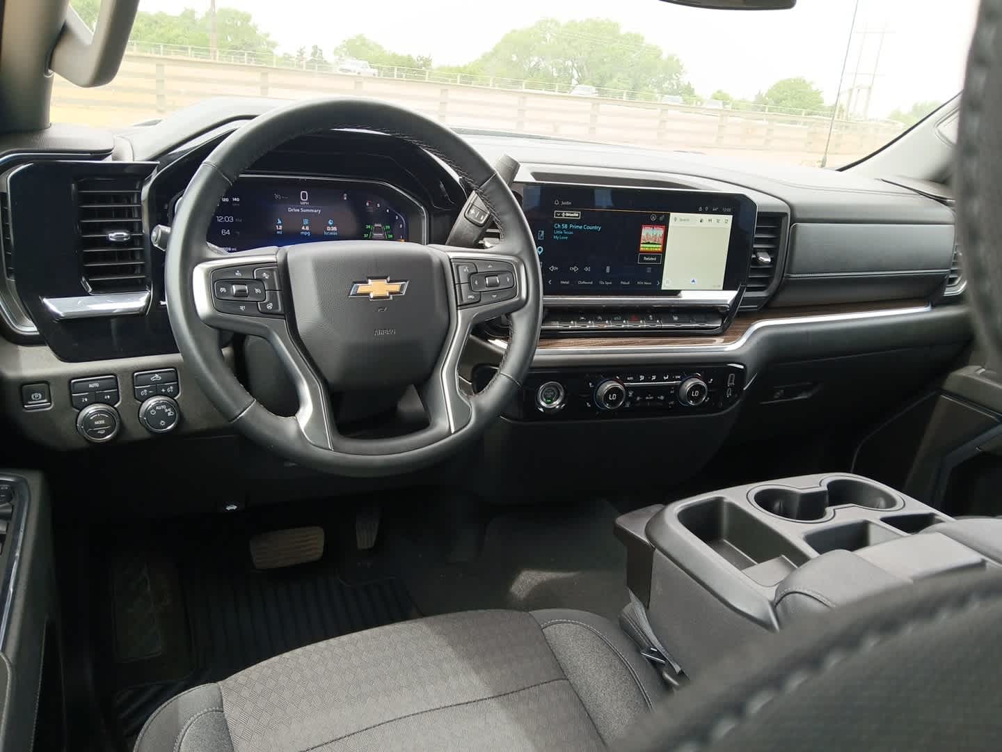 2024 Chevrolet Silverado 1500 4WD Crew Cab Short Bed LT with 2FL