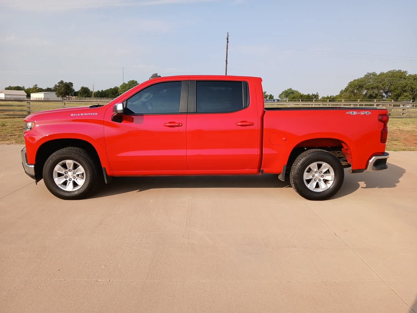 2022 Chevrolet Silverado 1500 LTD 4WD Crew Cab Short Bed LT