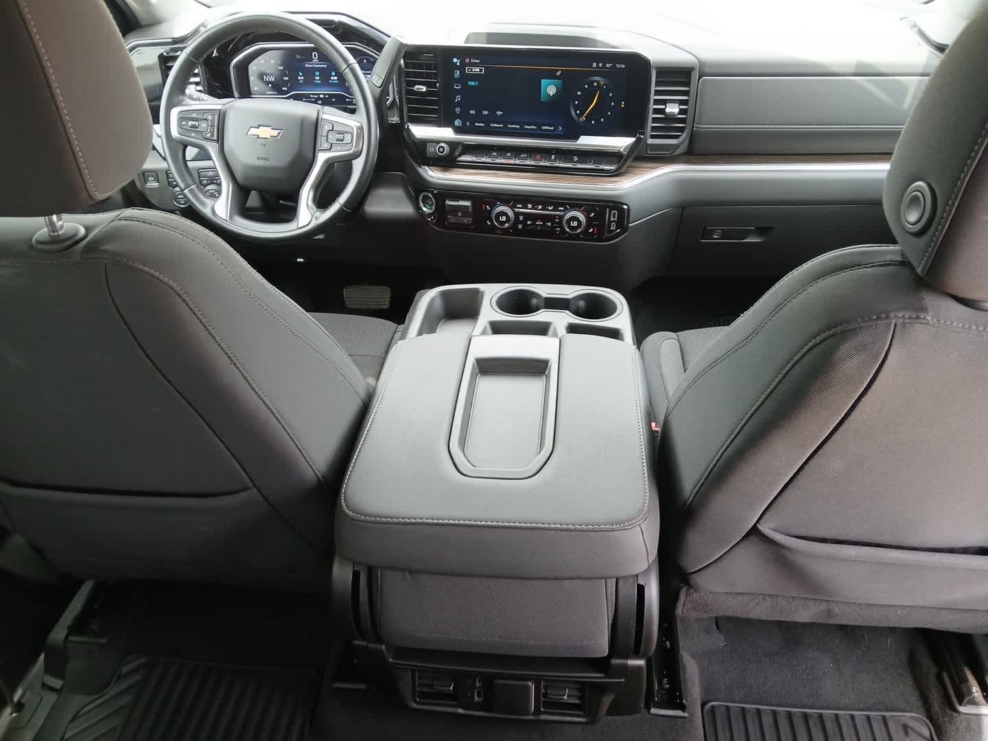 2023 Chevrolet Silverado 1500 4WD Double Cab Standard Bed LT