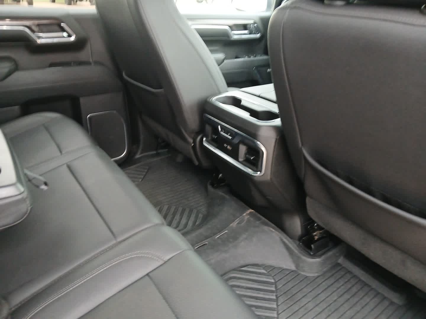 2024 Chevrolet Silverado 1500 4WD Crew Cab Short Bed LTZ