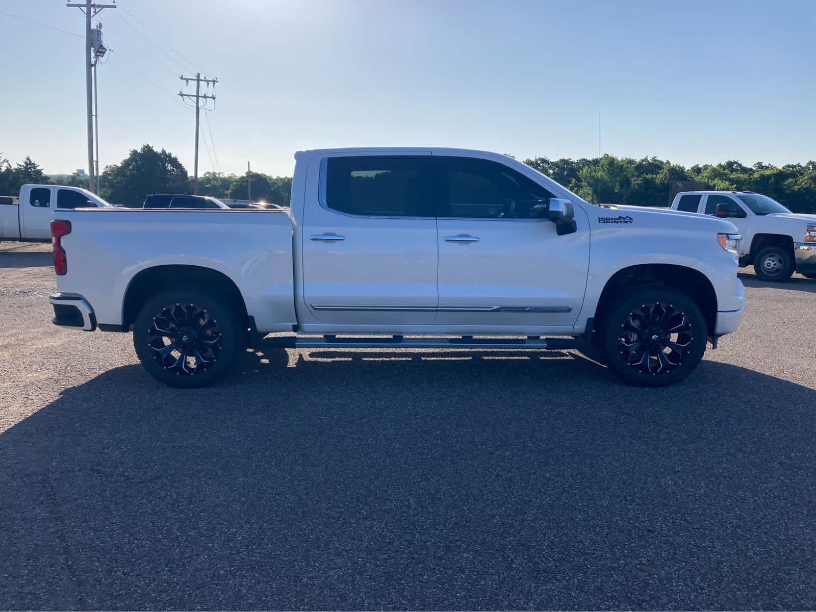 2023 Chevrolet Silverado 1500 4WD Crew Cab Short Bed High Country