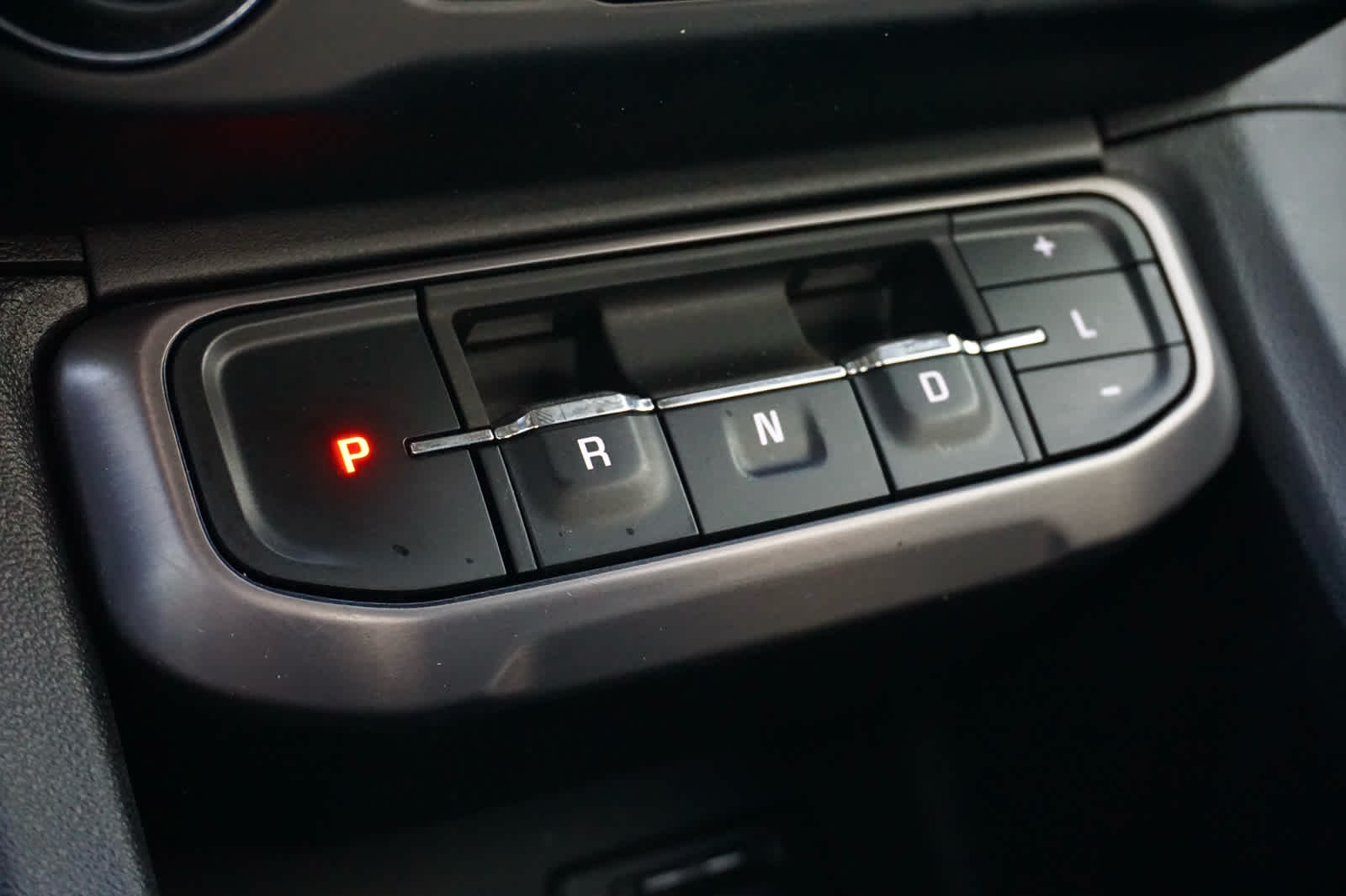 2022 GMC Acadia AWD AT4