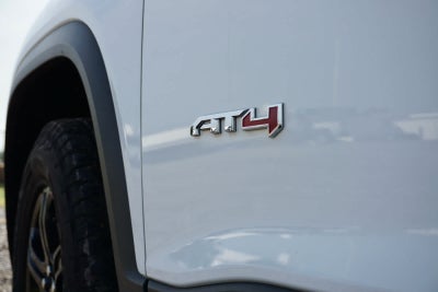 2022 GMC Acadia AWD AT4