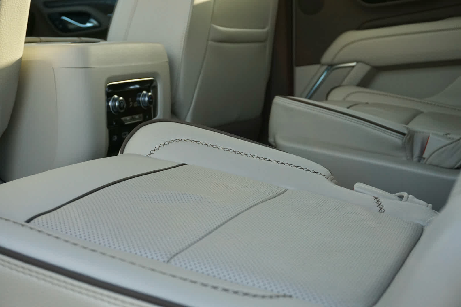 2024 GMC Yukon 4WD Denali