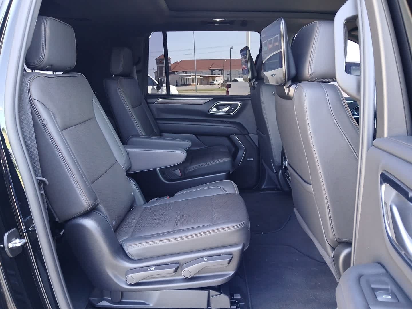 2024 Chevrolet Suburban 4WD High Country