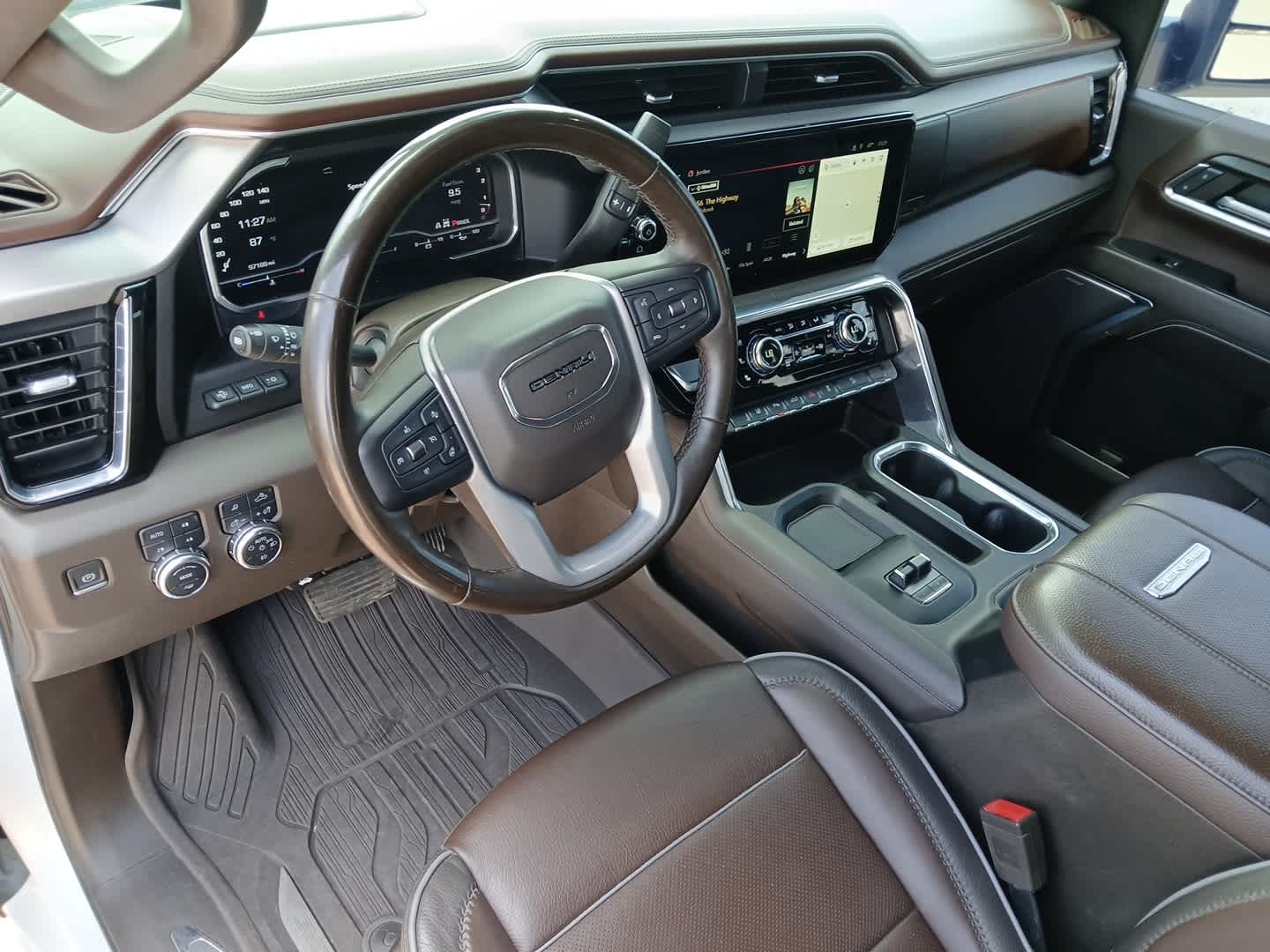 2024 GMC Sierra 2500HD 4WD Crew Cab Standard Bed Denali