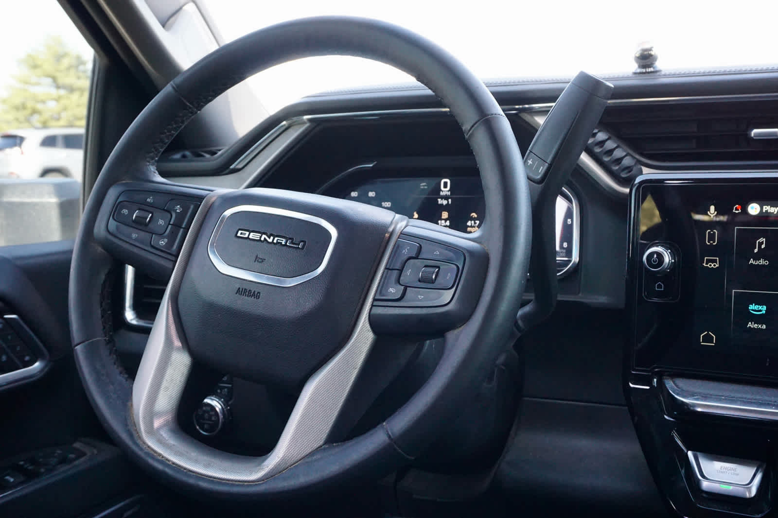 2025 GMC Sierra 2500HD 4WD Crew Cab Standard Bed Denali