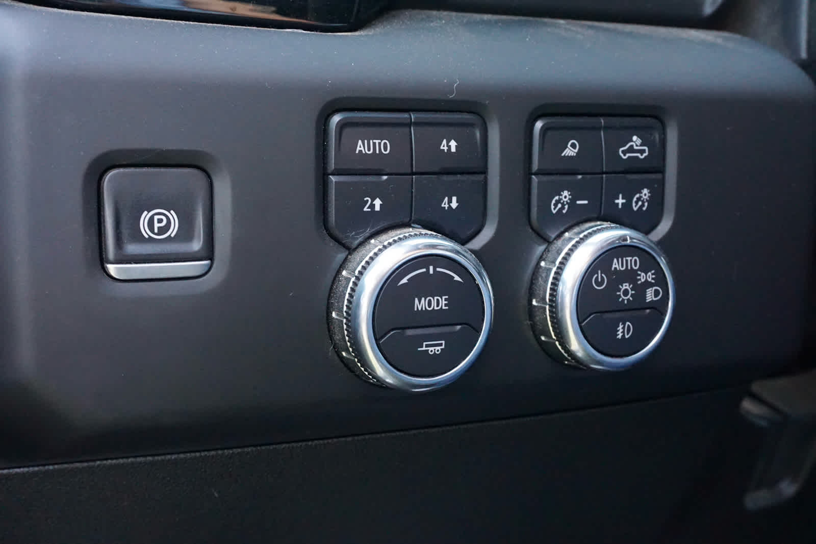 2025 GMC Sierra 2500HD 4WD Crew Cab Standard Bed Denali