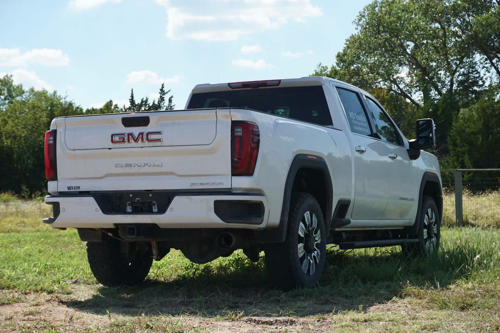 2025 GMC Sierra 2500HD 4WD Crew Cab Standard Bed Denali