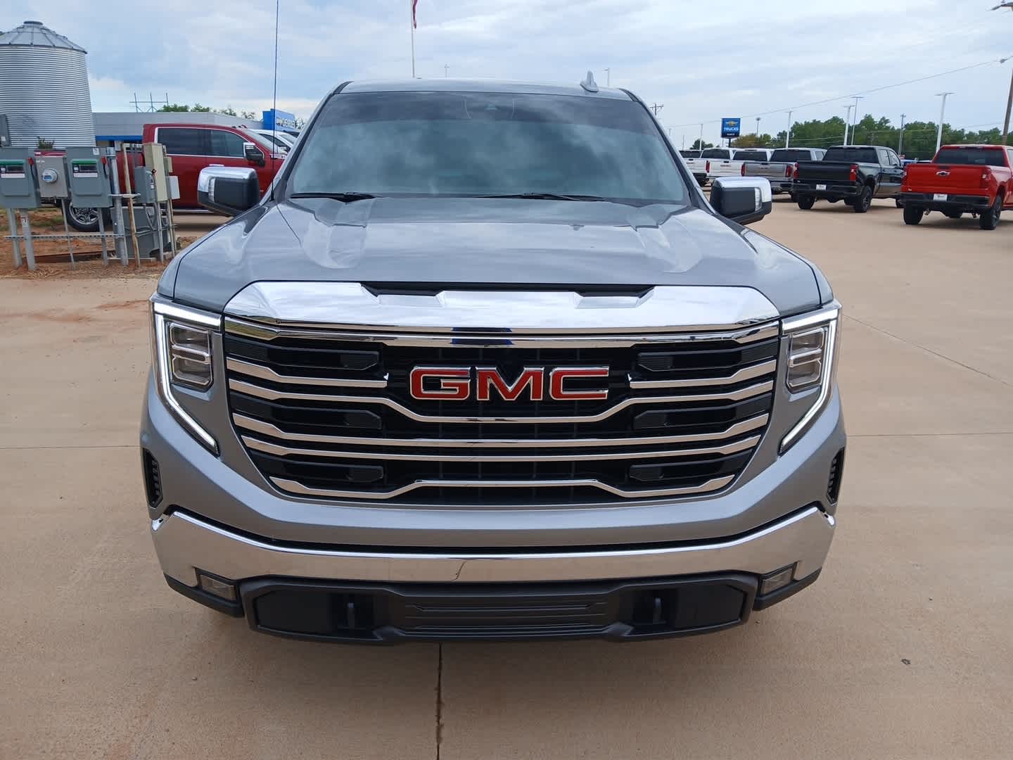 2026 GMC Sierra 1500 Crew Cab, Short Bed, SLT, 4WD