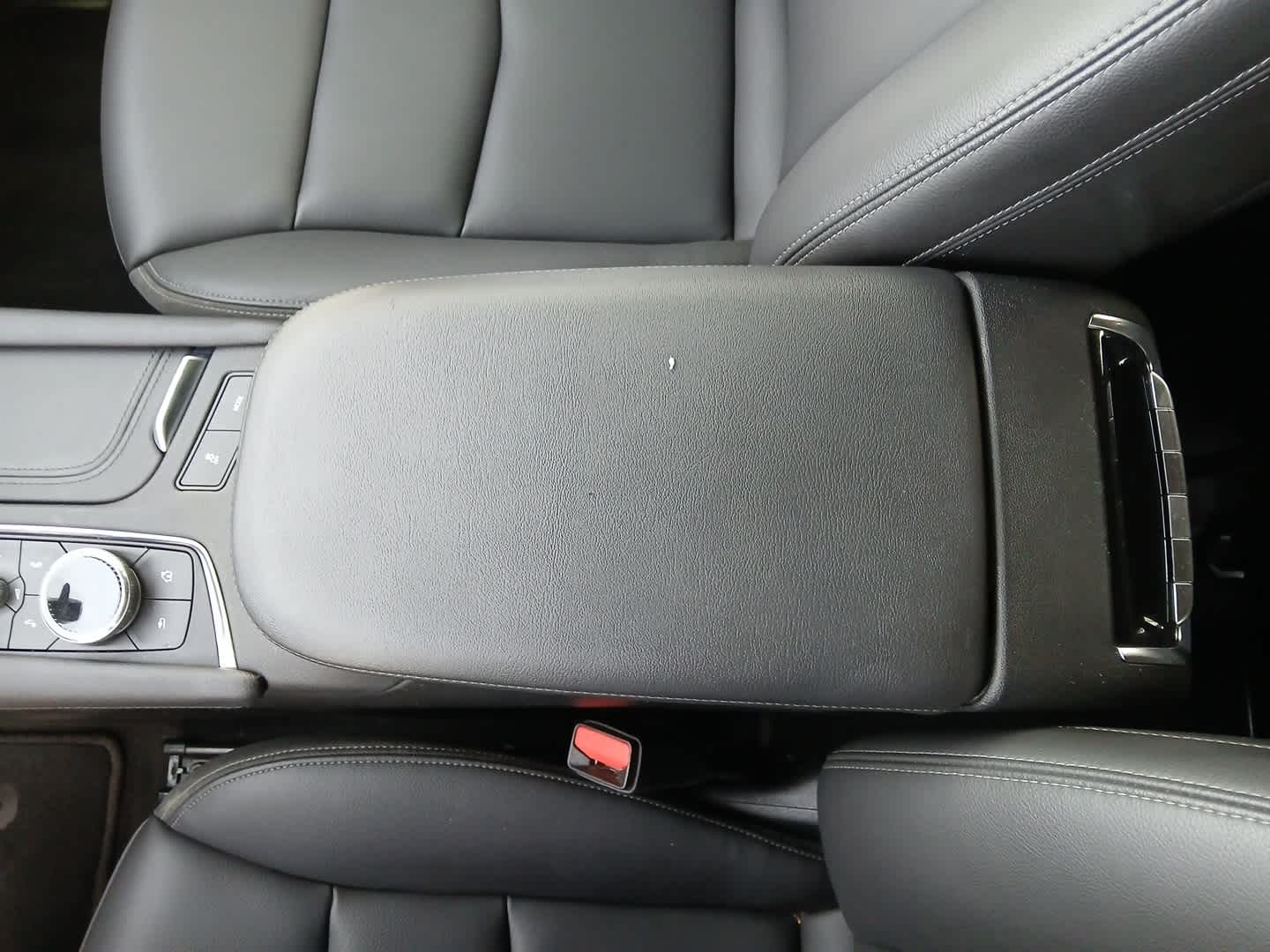 2025 Cadillac XT6 FWD Luxury